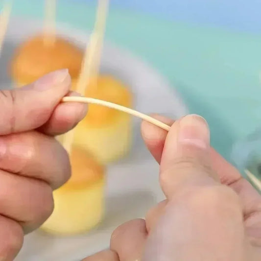 Cure-dents en bambou écologiques pour des événements élégants