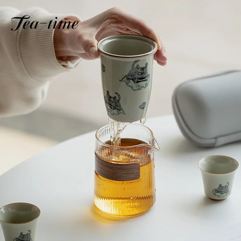 可爱老虎旅行茶具 - 茶爱好者的便携优雅