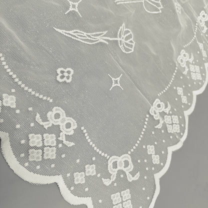 Antique Lace Tablecloth - Elegant Decor for Any Occasion