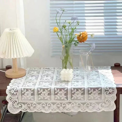 Antique Lace Tablecloth - Elegant Decor for Any Occasion