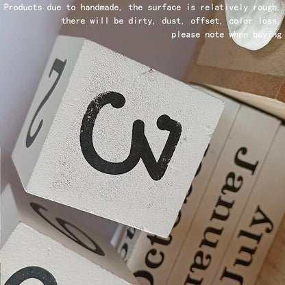 나무로 만든 영구 달력 & 펜 홀더 - 우아한 책상 정리함