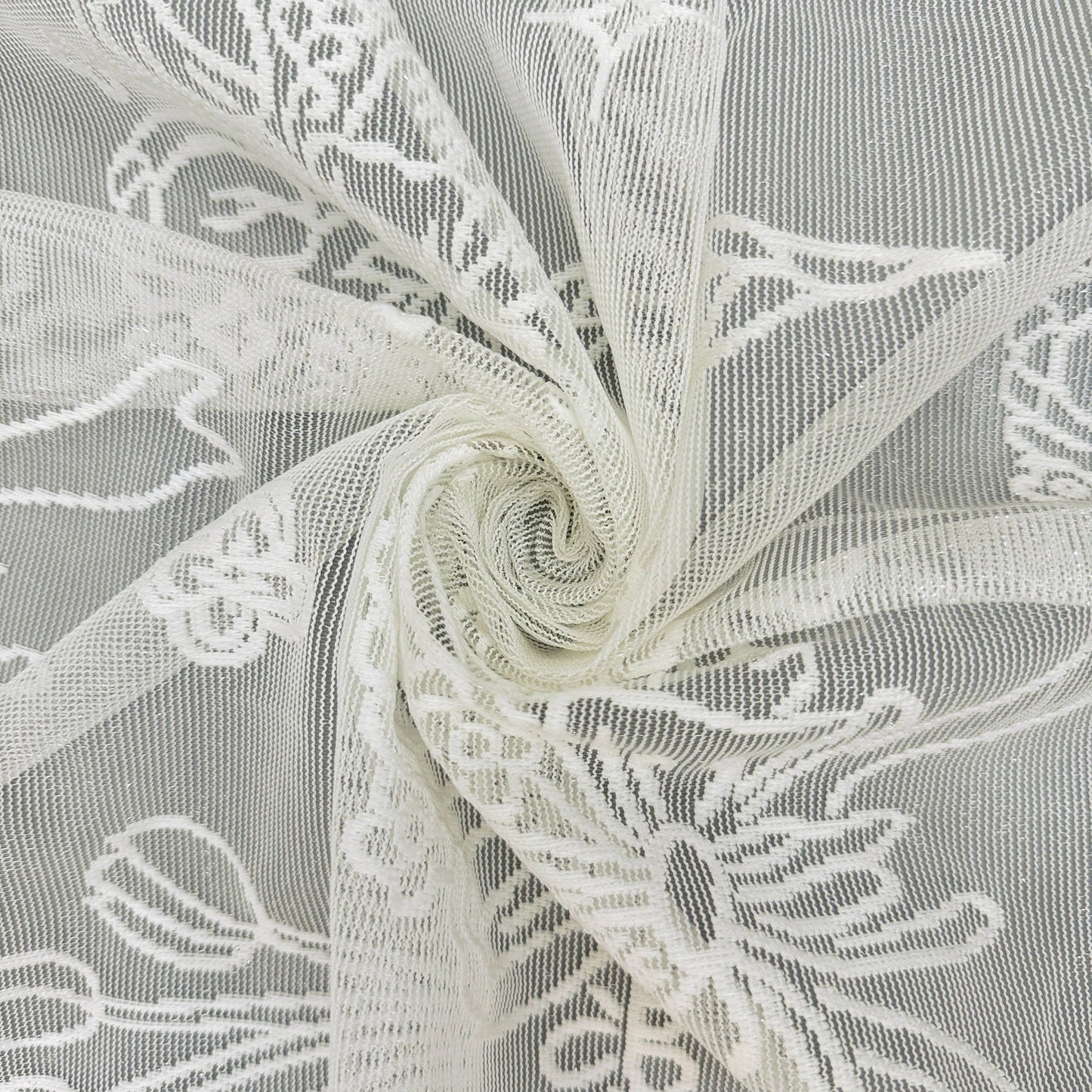 Antique Lace Tablecloth - Elegant Decor for Any Occasion